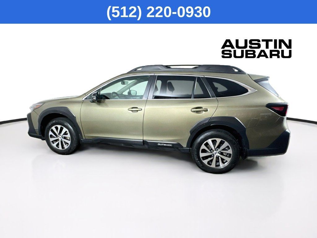 Used 2025 Subaru Outback Premium AWD/4WD image 5