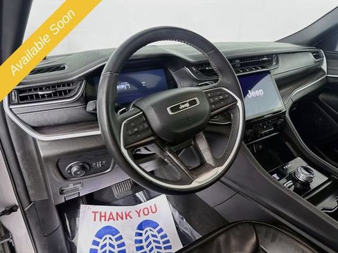 Used 2024 Jeep Grand Cherokee L Limited w/ Luxury Tech Group II AWD/4WD image 9