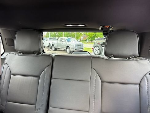 Used 2023 GMC Yukon Denali w/ Denali Reserve Package AWD/4WD image 15