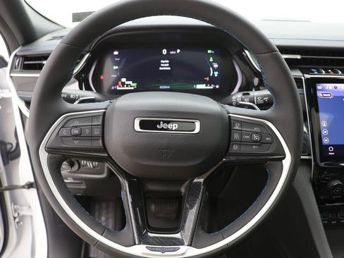 Used 2022 Jeep Grand Cherokee Trailhawk w/ Advanced Protech Group II image 20