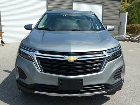 Used 2024 Chevrolet Equinox LT image 2