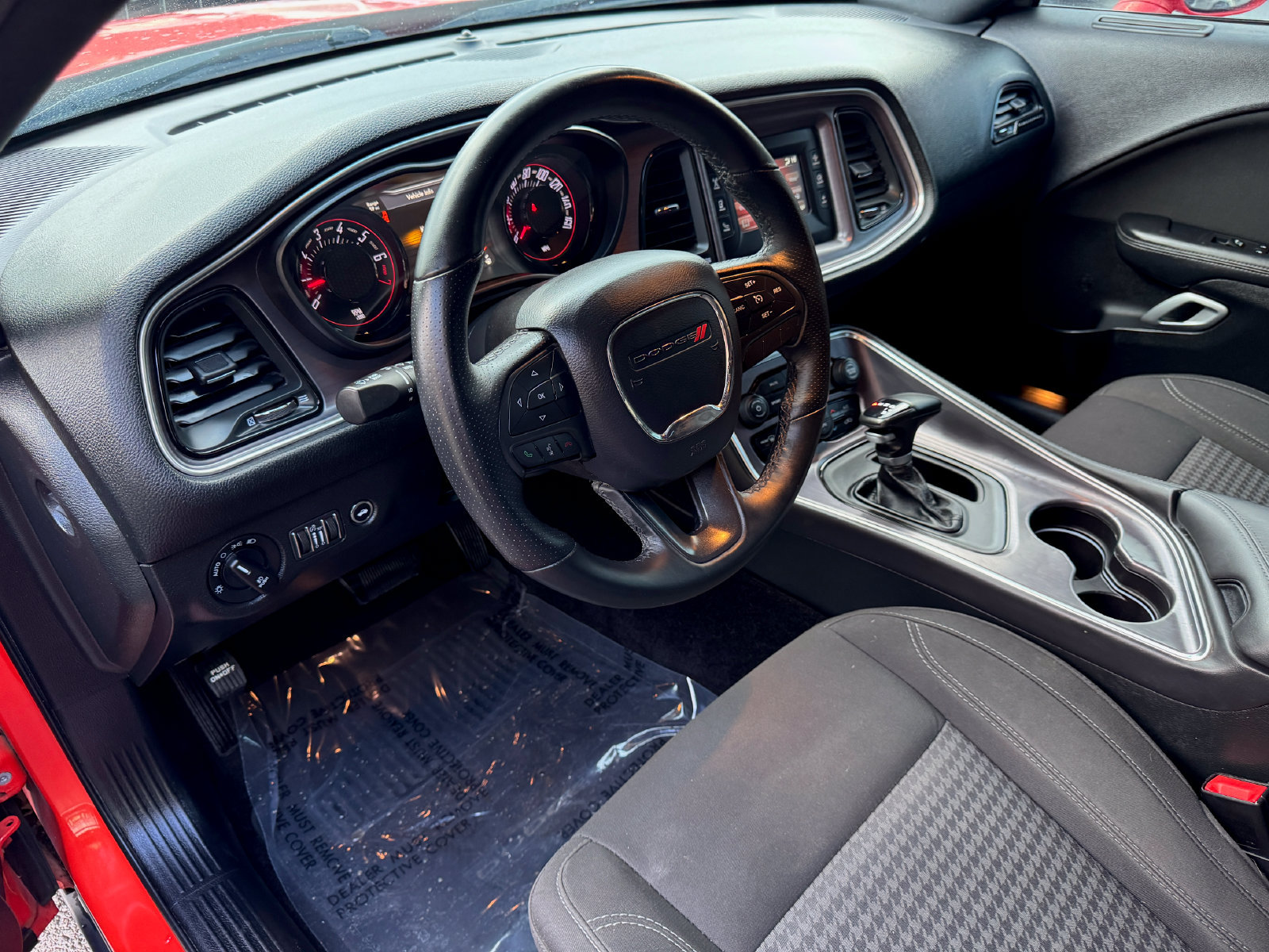 Used 2017 Dodge Challenger SXT w/ Blacktop Package RWD image 10