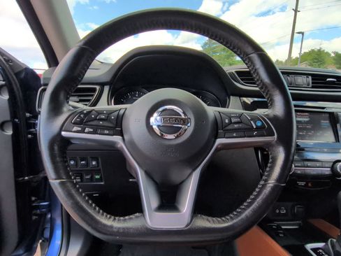 Used 2018 Nissan Rogue SL w/ Premium Package AWD/4WD image 24