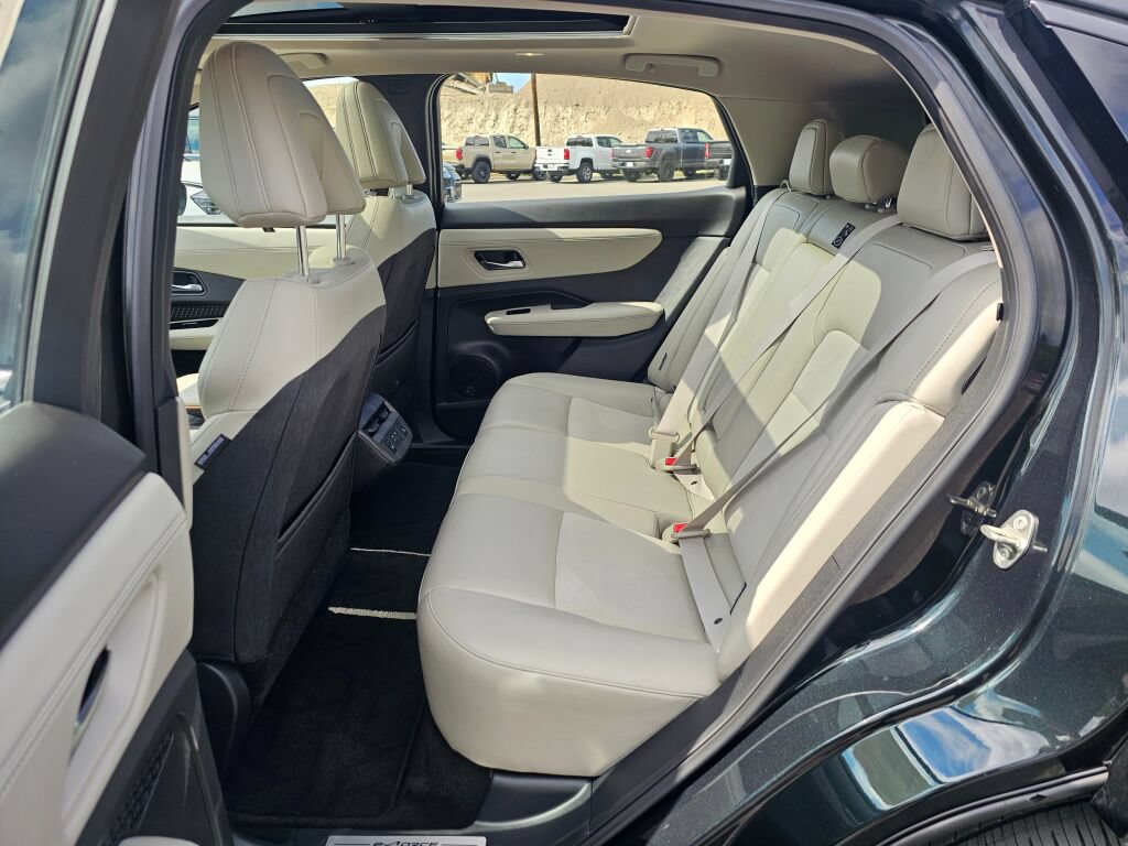 Used 2024 Nissan Ariya AWD image 24