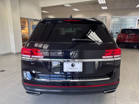 Used 2023 Volkswagen Atlas SE w/ Black Wheel Package AWD/4WD image 7
