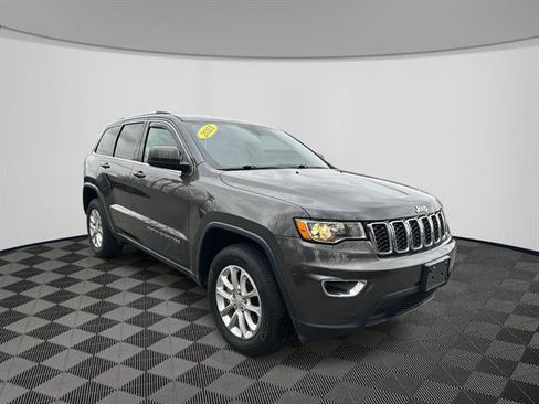 Certified 2021 Jeep Grand Cherokee Laredo image 3