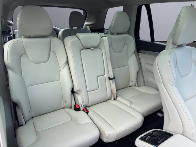Used 2021 Volvo XC90 T5 Momentum w/ Protection Package AWD/4WD image 22