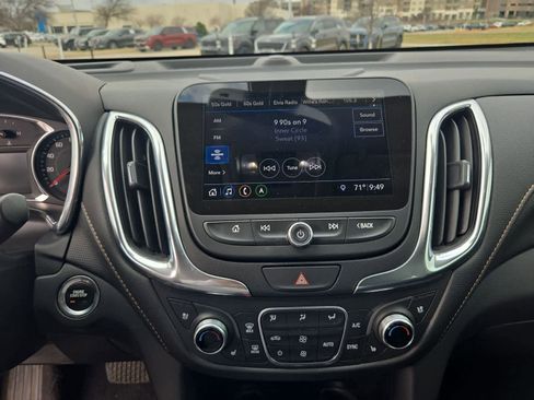 Used 2020 Chevrolet Equinox Premier image 27