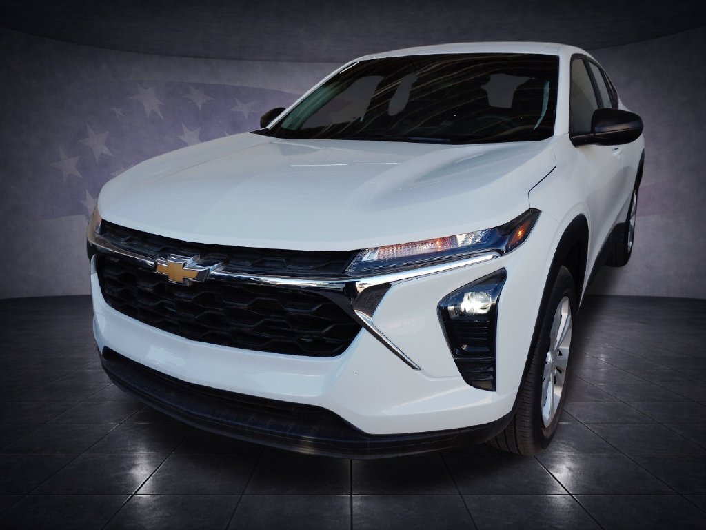 Used 2024 Chevrolet Trax LS FWD image 37