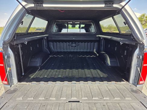 Used 2025 Chevrolet Silverado 2500 High Country w/ Technology Package AWD/4WD image 6