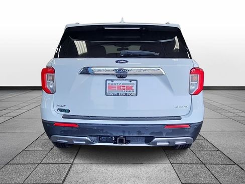 Used 2021 Ford Explorer XLT w/ Equipment Group 202A image 6