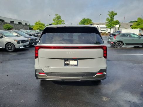 New 2026 Kia Carnival SX FWD image 5