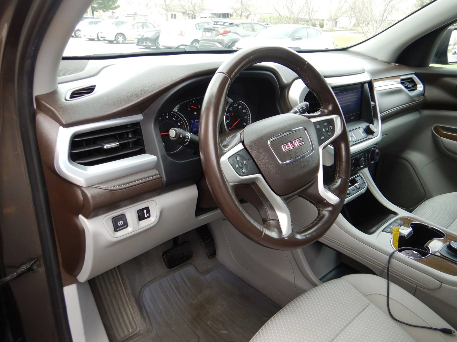 Used 2020 GMC Acadia SLE AWD/4WD image 12