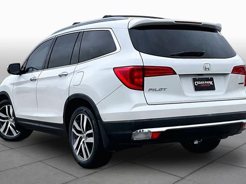 Used 2016 Honda Pilot Touring image 12