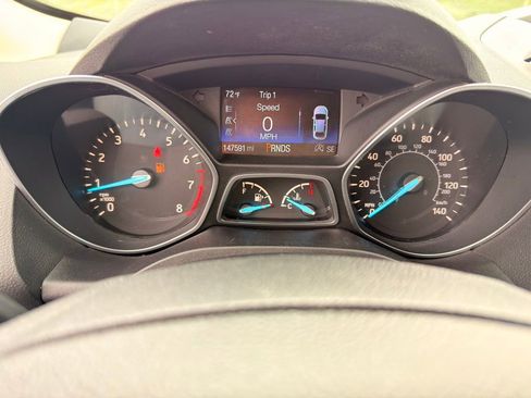 Used 2017 Ford Escape SE AWD/4WD image 33