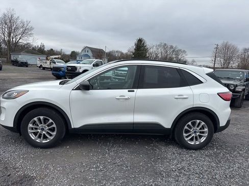 Certified 2022 Ford Escape SE w/ Convenience Package AWD/4WD image 9
