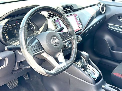 Used 2025 Nissan Versa SR FWD image 12