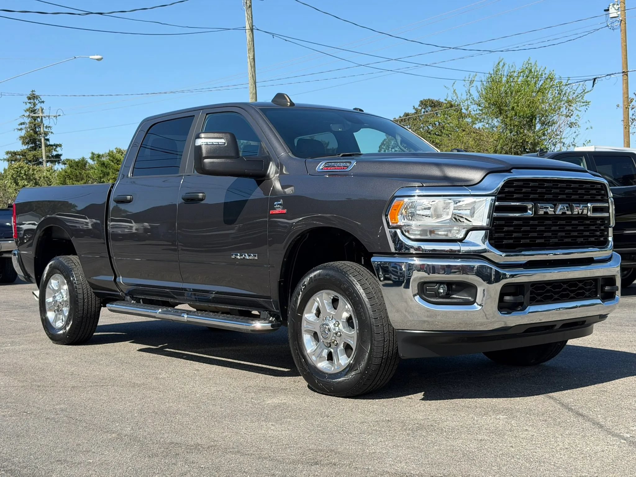 Used 2024 RAM 2500 Big Horn AWD/4WD image 3