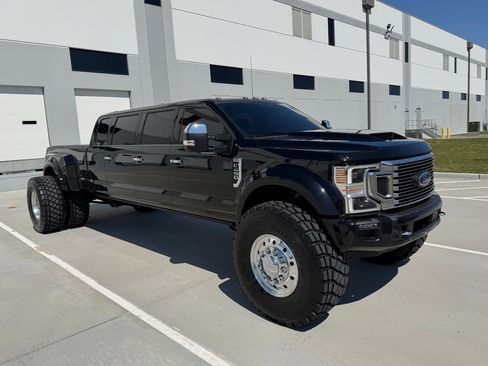 Used 2020 Ford F450 Platinum w/ FX4 Off-Road Package image 33