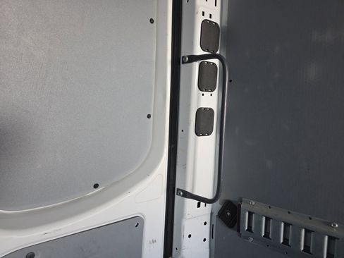 Used 2022 Mercedes-Benz Sprinter 2500 image 19