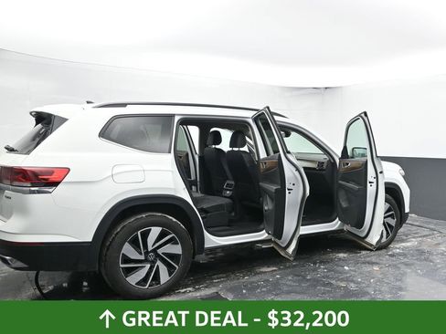 Used 2025 Volkswagen Atlas SE image 56