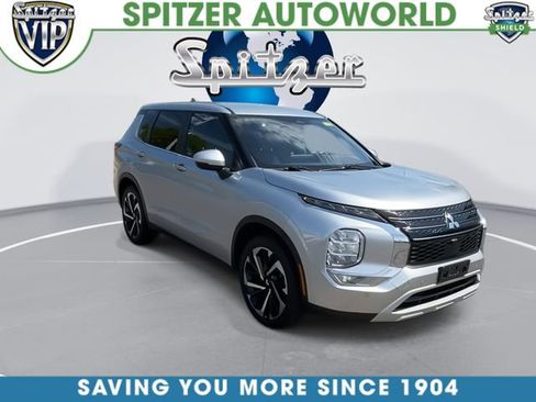 Used 2023 Mitsubishi Outlander SE FWD image 2