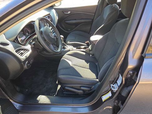 Used 2015 Dodge Dart SXT image 17