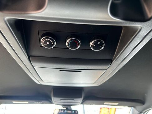 Used 2018 Dodge Grand Caravan GT image 40