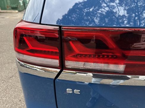 Used 2025 Volkswagen Atlas SE w/ Black Wheel Package image 33