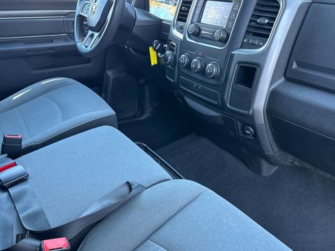 Used 2022 RAM 1500 Classic SLT image 16