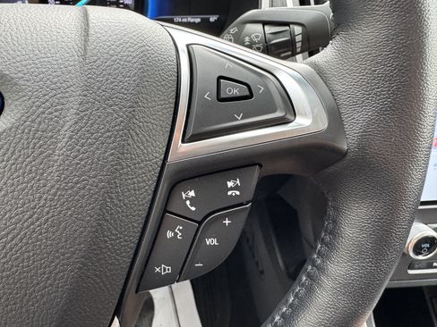 Used 2021 Ford Edge SEL w/ Convenience Package AWD/4WD image 13