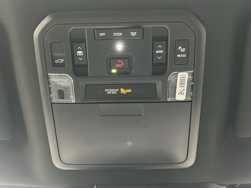 Used 2025 Toyota Sequoia Limited image 35