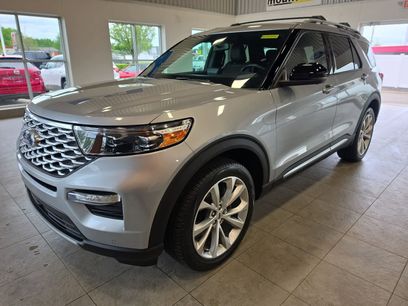Used 2023 Ford Explorer Platinum w/ Technology Package