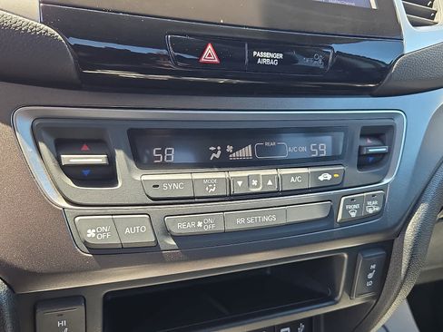 Used 2017 Honda Ridgeline RTL-T image 16