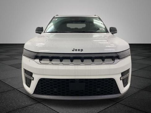 New 2026 Jeep Grand Wagoneer image 2