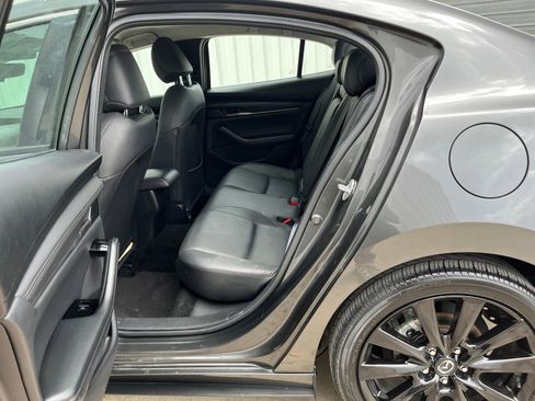 Used 2024 MAZDA MAZDA3 s FWD image 12