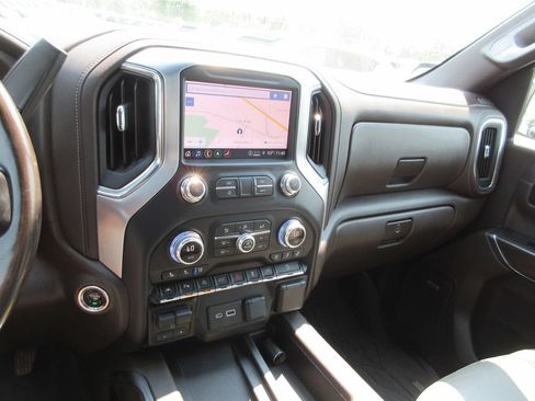 Used 2021 GMC Sierra 1500 SLT w/ SLT Premium Plus Package AWD/4WD image 33