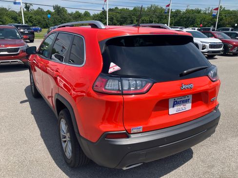 Used 2021 Jeep Cherokee Latitude Lux w/ Comfort/Convenience Group FWD image 5