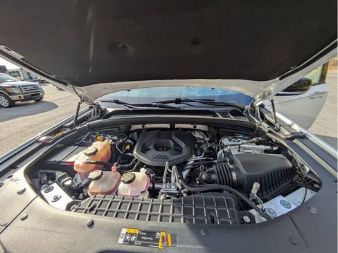 Used 2022 Jeep Grand Cherokee Overland w/ Advanced Protech Group III image 35