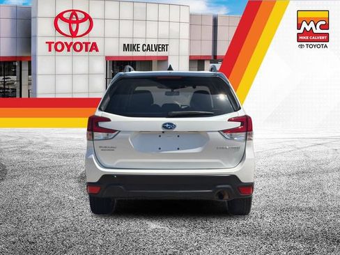 Used 2024 Subaru Forester Premium AWD/4WD image 4