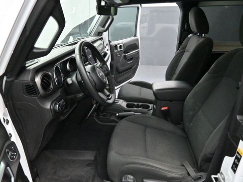 Used 2022 Jeep Wrangler Sport AWD/4WD image 12