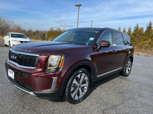 Used 2022 Kia Telluride EX w/ EX Premium Package image 7