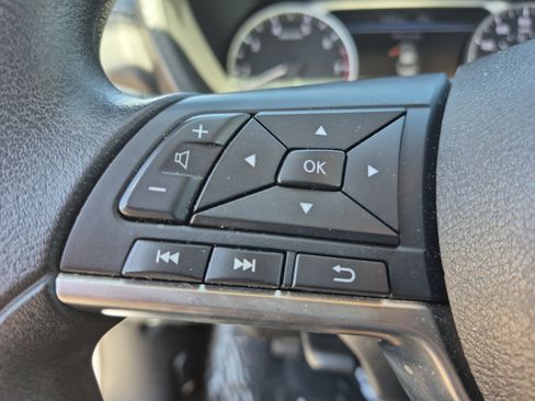 Used 2024 Nissan Sentra SV FWD image 16