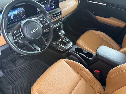 Used 2025 Kia Seltos EX w/ EX Sunroof Package AWD/4WD image 10