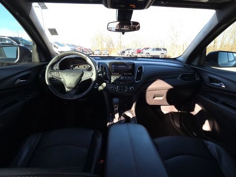 Used 2023 Chevrolet Equinox RS w/ RS Leather Package image 29