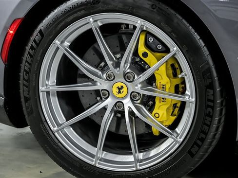 Used 2023 Ferrari 812 GTS RWD image 11