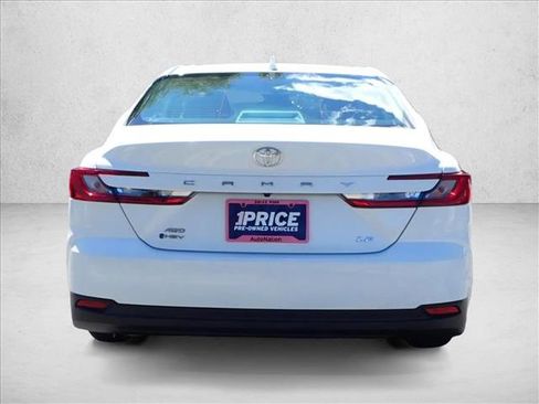 Used 2026 Toyota Camry LE AWD/4WD image 3