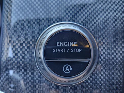 New 2026 Mercedes-Benz GLC 300 image 25