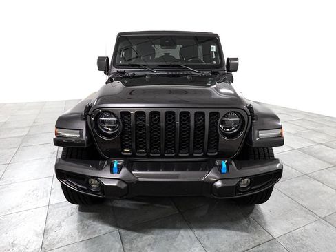 Used 2021 Jeep Wrangler Unlimited Sahara AWD/4WD image 2