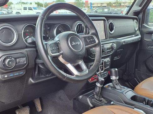 Used 2021 Jeep Wrangler Unlimited Rubicon 4xe w/ Cold Weather Group AWD/4WD image 24